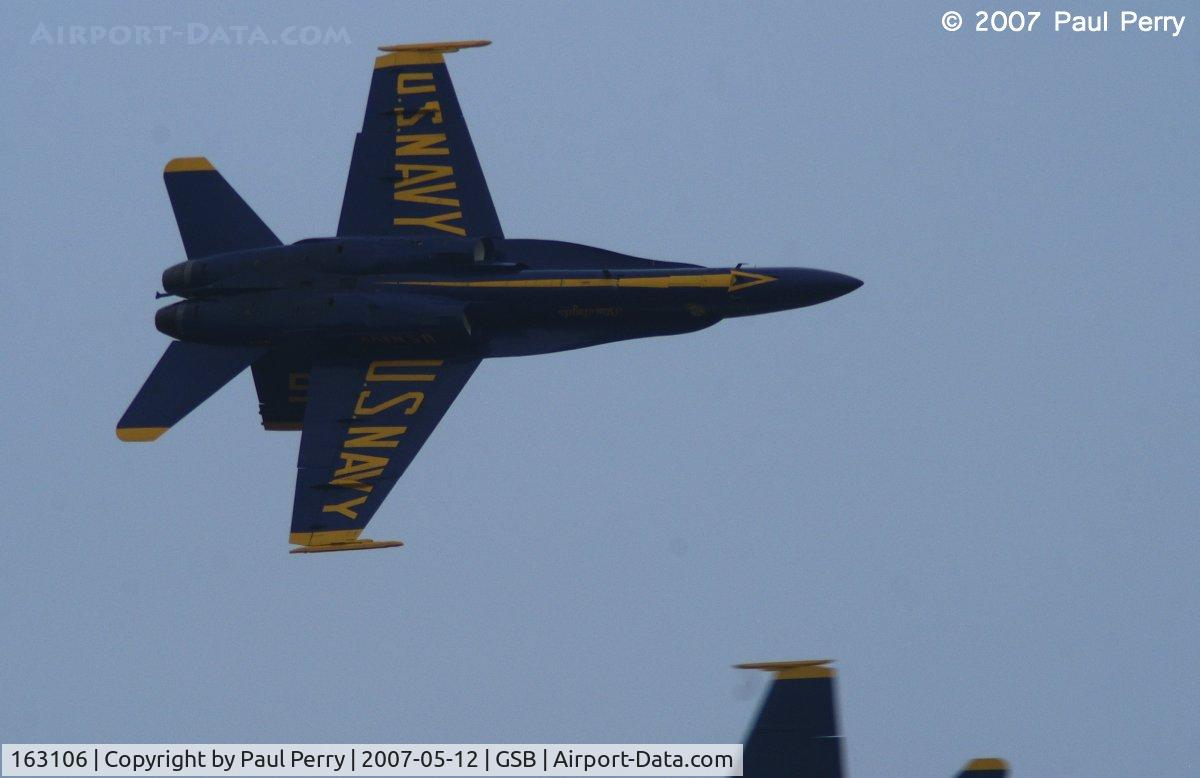 163106, McDonnell Douglas F/A-18A Hornet C/N 0495, In the midst of passing Number 6
