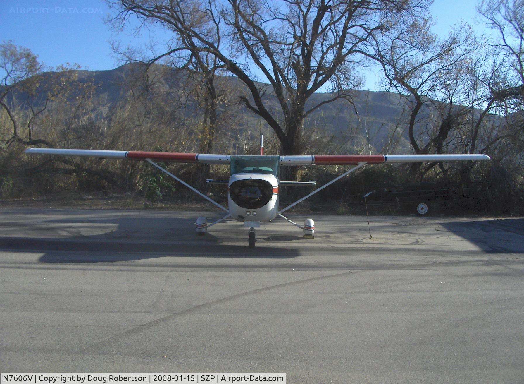 N7606V, 1977 Cessna R172K Hawk XP C/N R1722311, 1977 Cessna R172K HAWK SP, Continental IO-360-KB 195 Hp, CS prop, engine out, nose weighted