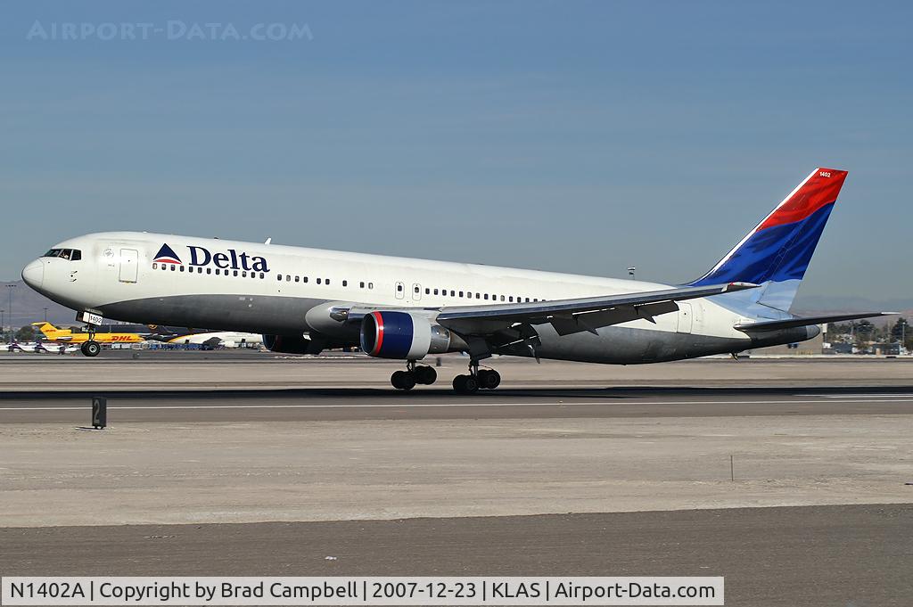 N1402A, 1993 Boeing 767-332 C/N 25989, Delta Airlines / 1993 Boeing 767-332