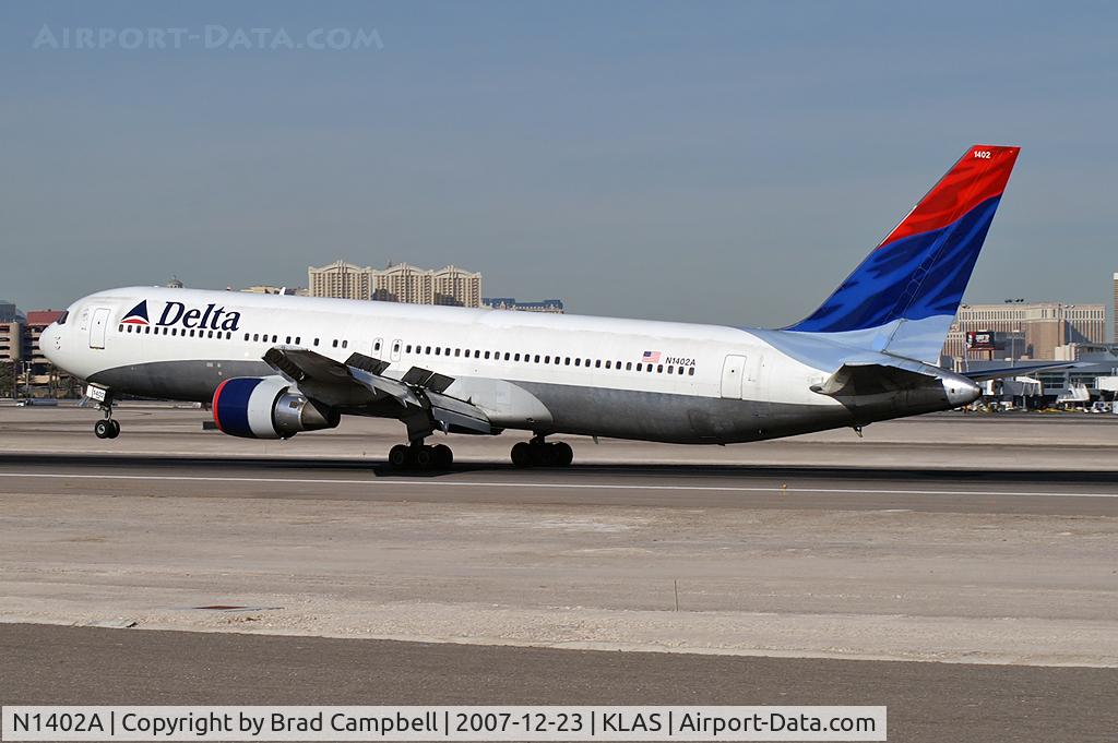 N1402A, 1993 Boeing 767-332 C/N 25989, Delta Airlines / 1993 Boeing 767-332
