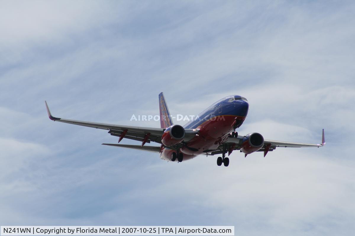 N241WN, 2006 Boeing 737-7H4 C/N 32504, Southwest