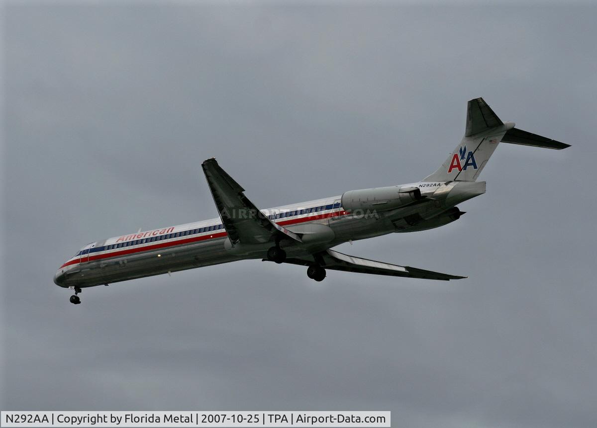 N292AA, 1985 McDonnell Douglas MD-82 (DC-9-82) C/N 49304, American