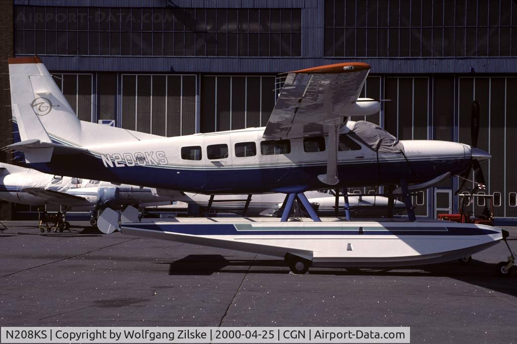 N208KS, 1999 Cessna 208 Caravan I C/N 208-0299, visitor