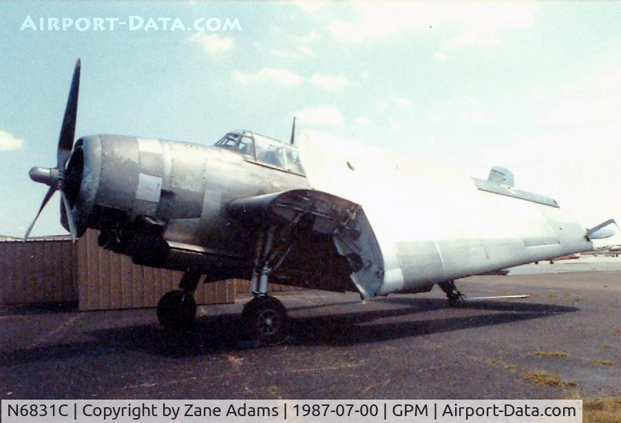 N6831C, 1942 General Motors TBM-3E Avenger C/N 2942, Ready for a new paint job