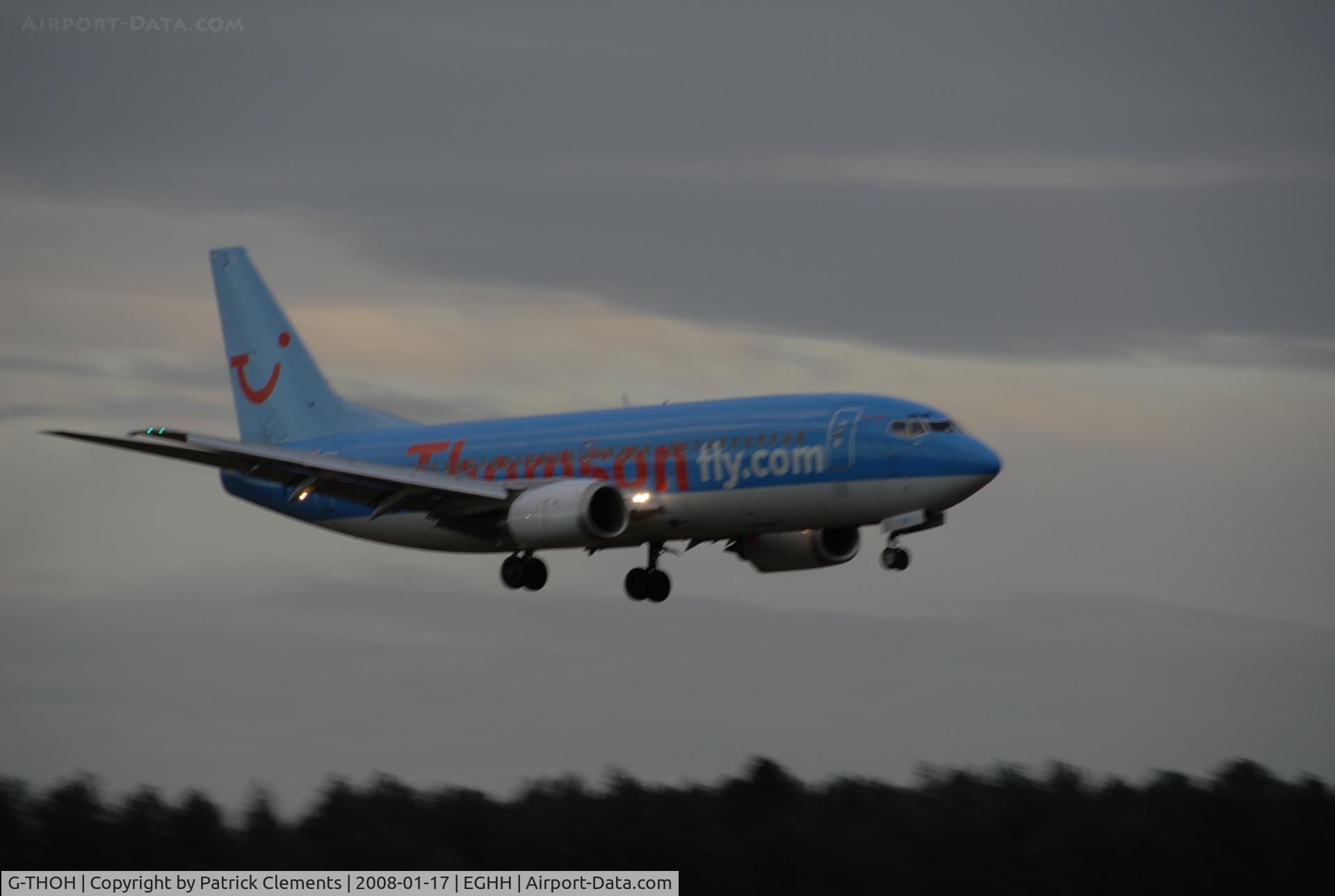 G-THOH, 1997 Boeing 737-31S C/N 29058, SHORT FINAL RUNWAY 26