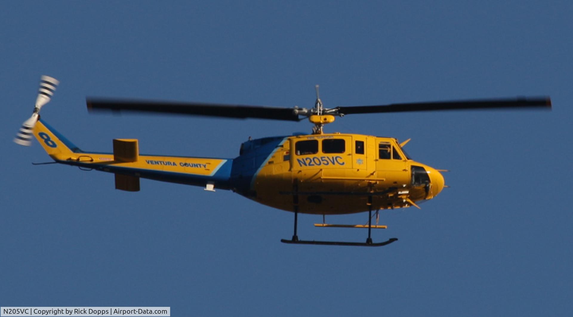 N205VC, 1969 Bell 205A-1 C/N 30066, Flying Over 101 and The Oaks MAll