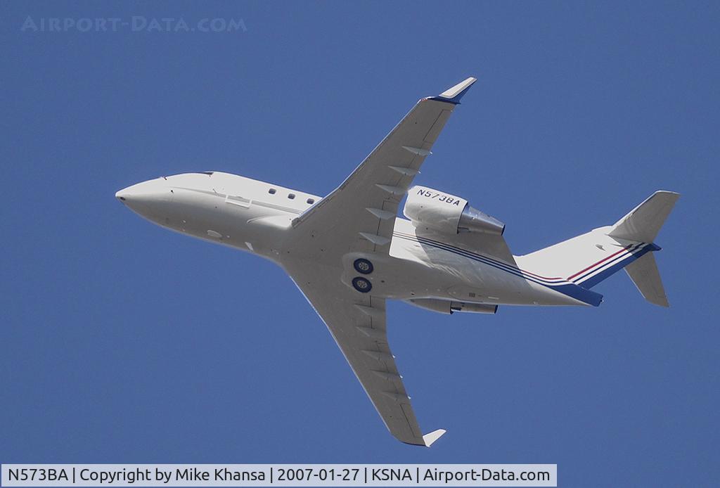N573BA, 2003 Bombardier Challenger 604 (CL-600-2B16) C/N 5573, Bombardier CL-600 blasting off on a gorgeous day.