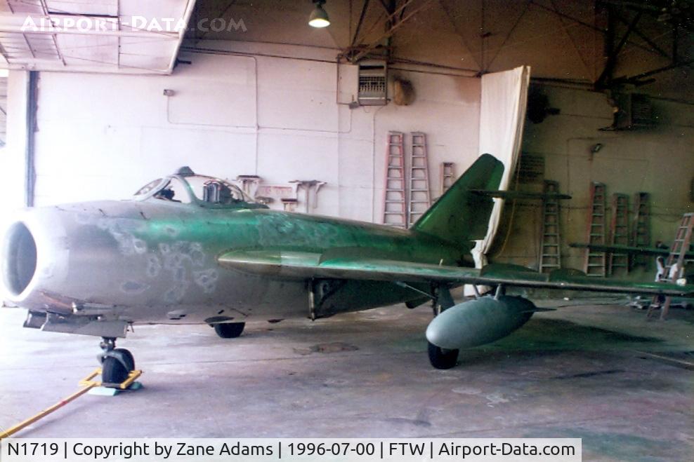 N1719, 1960 PZL-Mielec Lim-5 (MiG-17F) C/N 1C1719, Mig-17 in the paint shop, Ft. Worth, TX - This aircraft was destroyed in a crash at Amarillo in Sept. 1996  -  NTSB report- http://www.ntsb.gov/ntsb/brief.asp?ev_id=20001208X06724&key=1