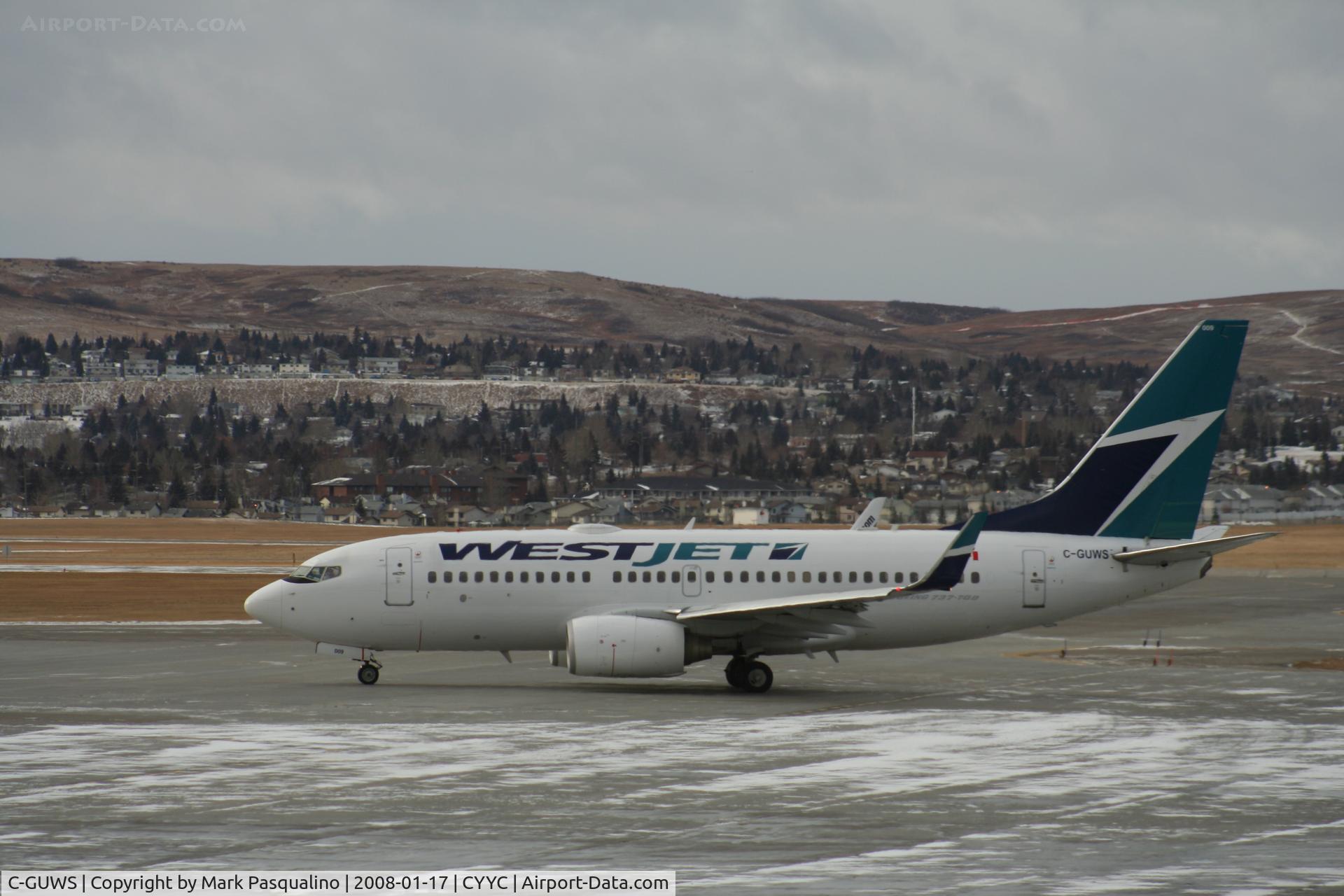 C-GUWS, 2002 Boeing 737-76N C/N 33378, Boeing 737-700