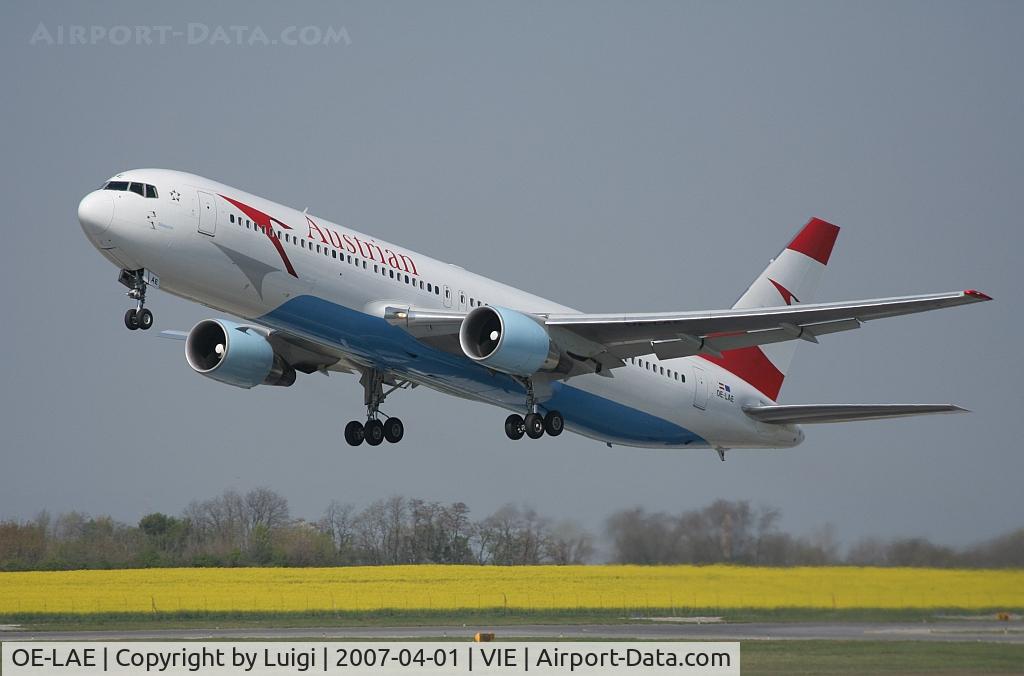OE-LAE, 2000 Boeing 767-3Z9/ER C/N 30383, Austrian 767-300