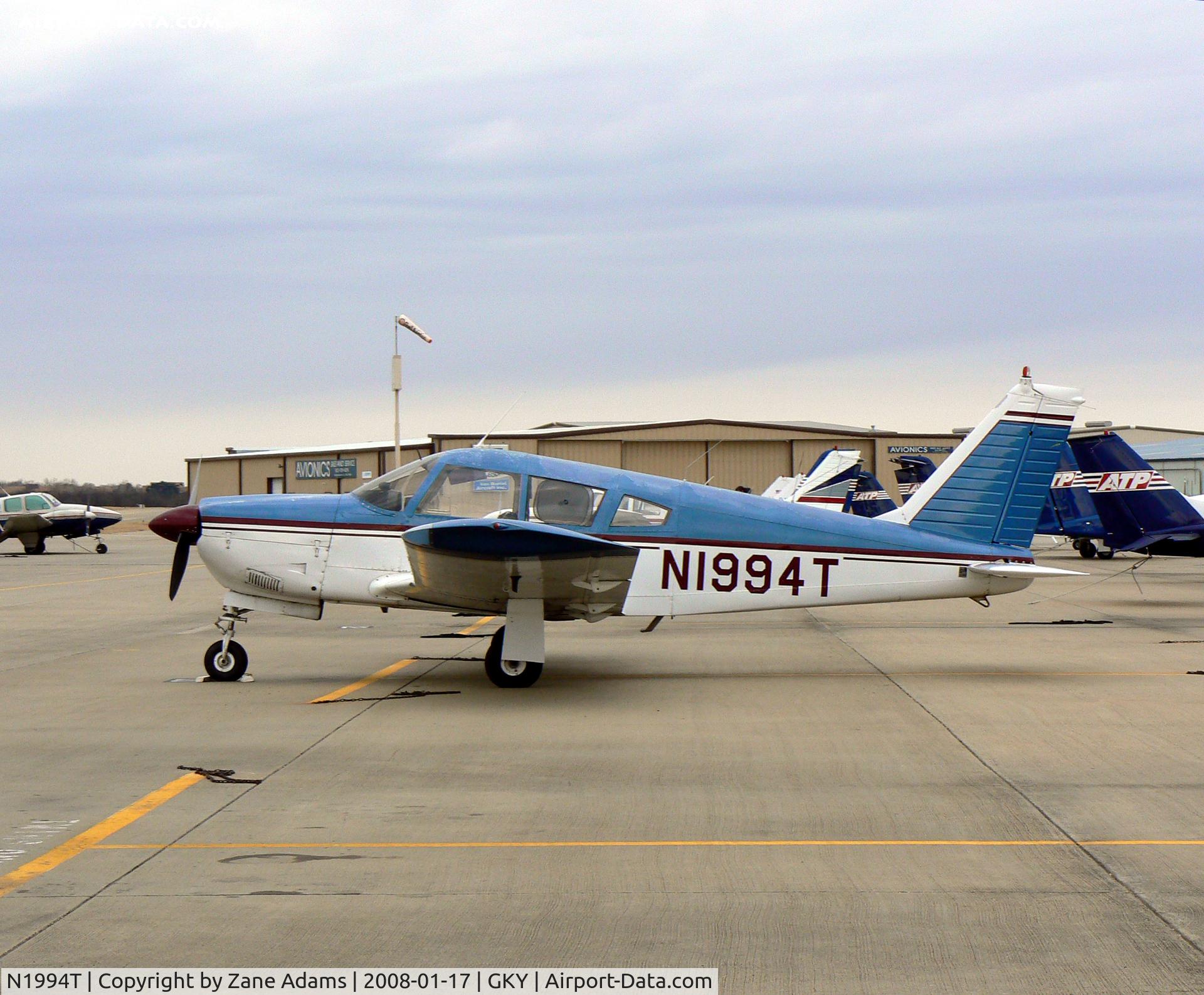 N1994T, 1971 Piper PA-28R-200 C/N 28R-7135187, At Arlington Municipal