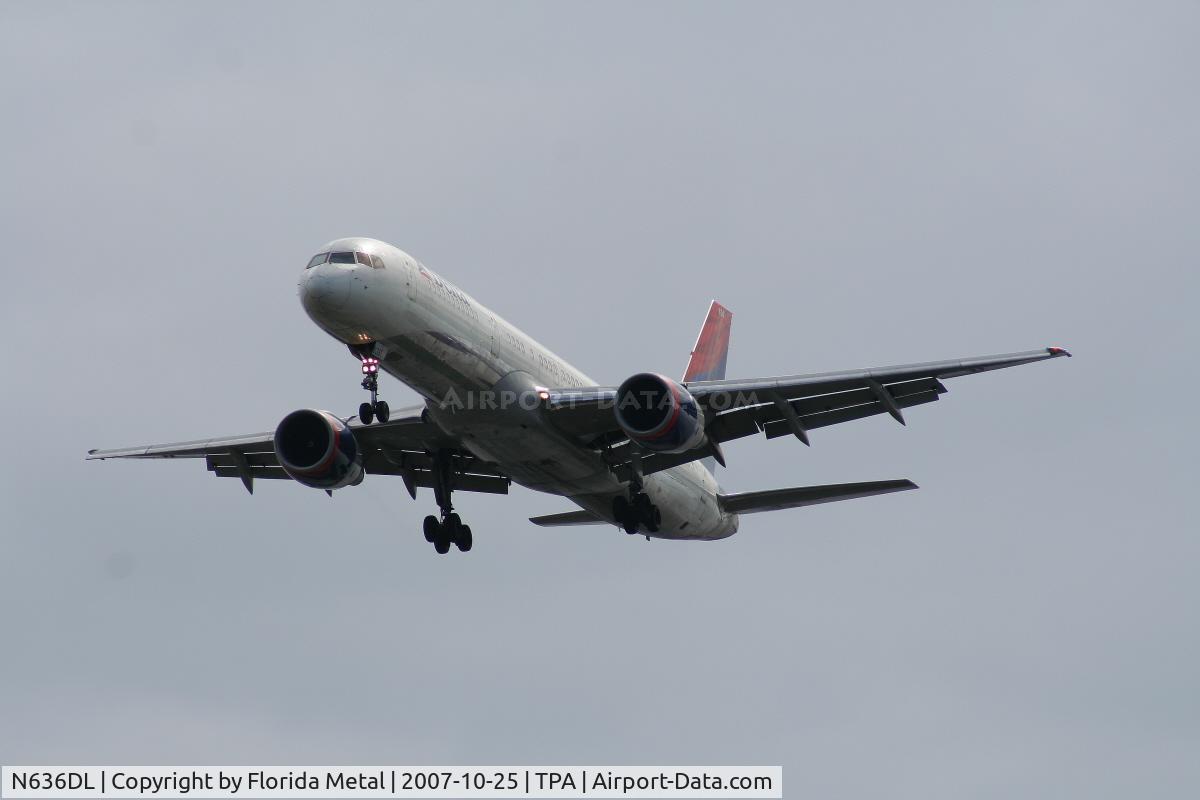 N636DL, 1988 Boeing 757-232 C/N 23763, Delta