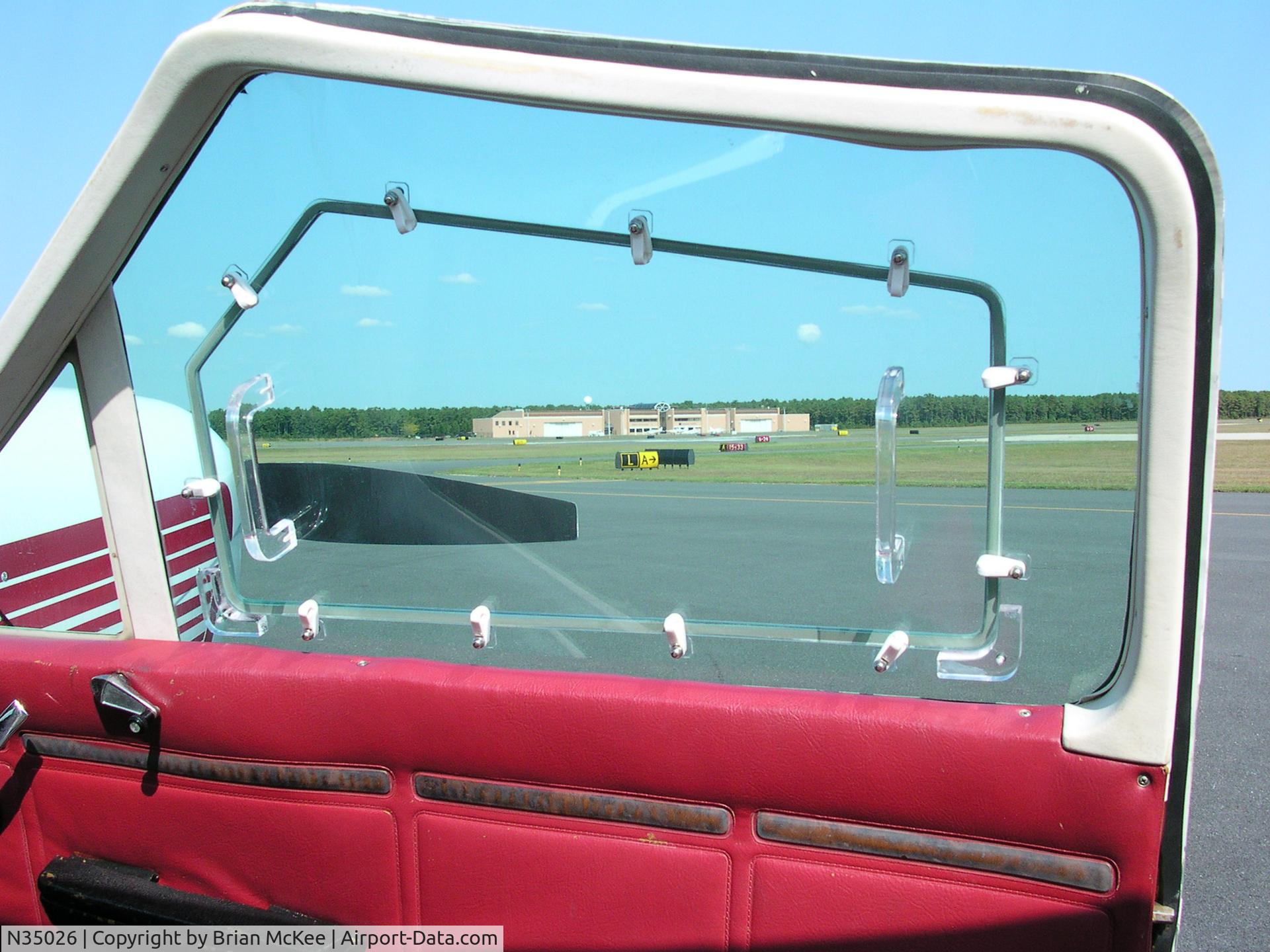 N35026, 1974 Cessna 177B Cardinal C/N 17702164, Photo window