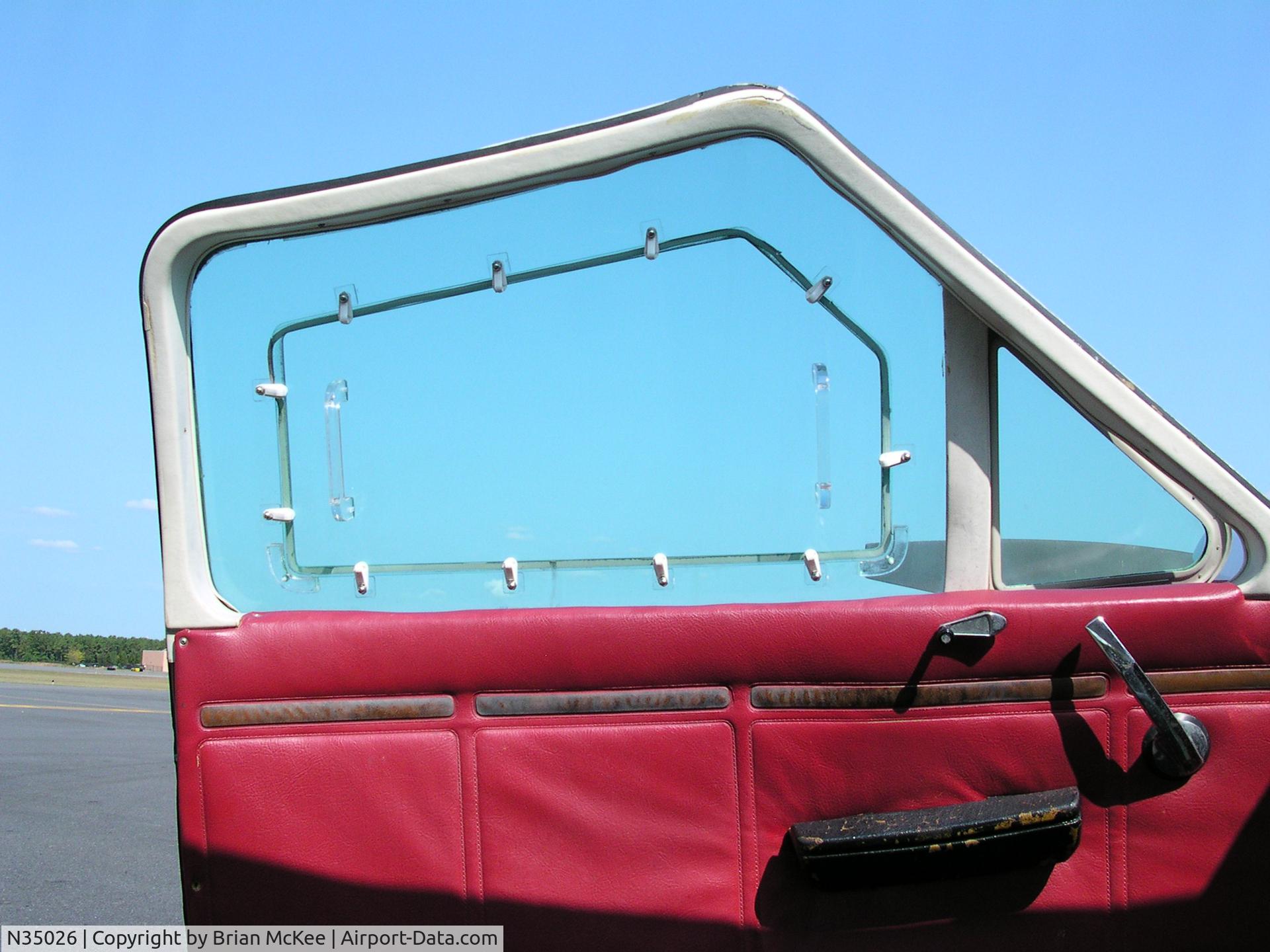 N35026, 1974 Cessna 177B Cardinal C/N 17702164, Pilot's side photo window