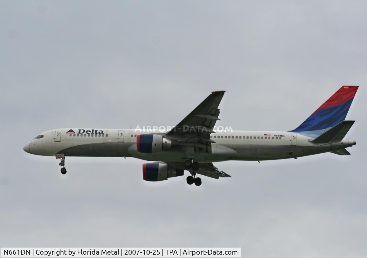 N661DN, 1990 Boeing 757-232 C/N 24972, Delta