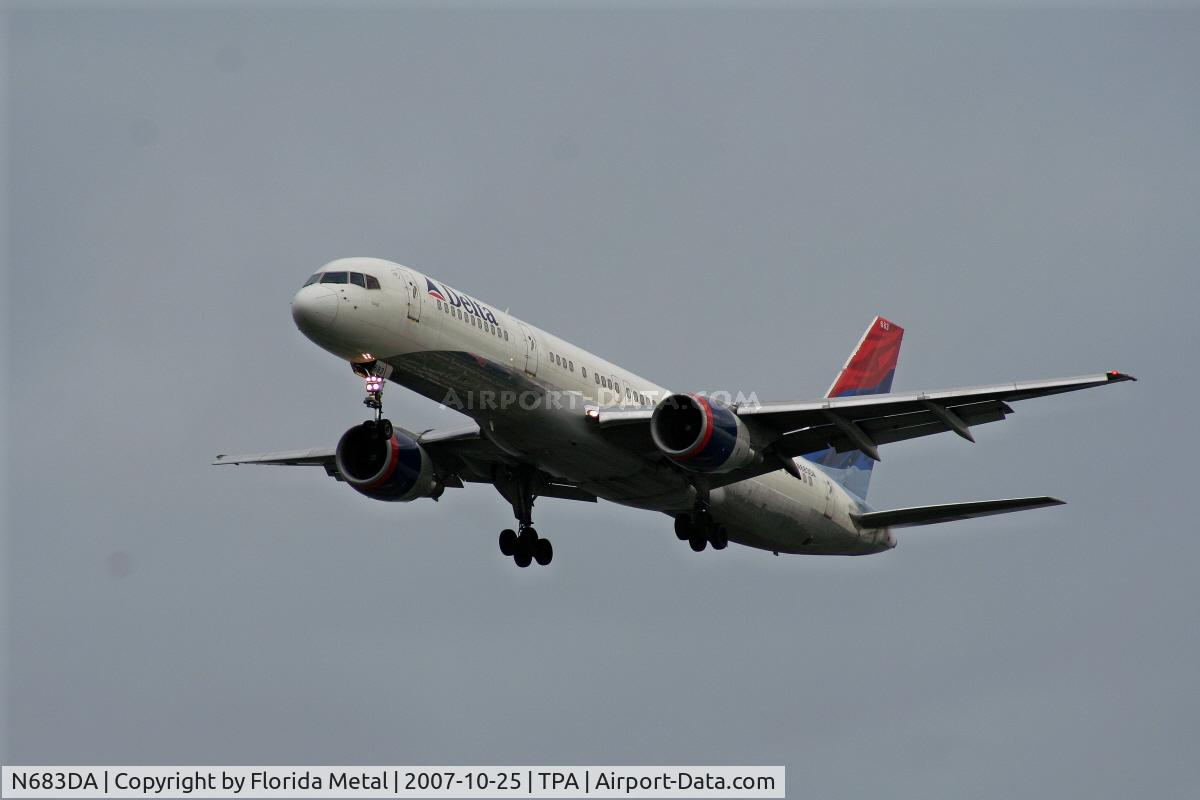 N683DA, 1993 Boeing 757-232 C/N 27103, Delta