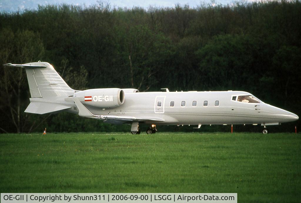 OE-GII, Learjet 60 C/N 60-169, Ready to take off rwy 23
