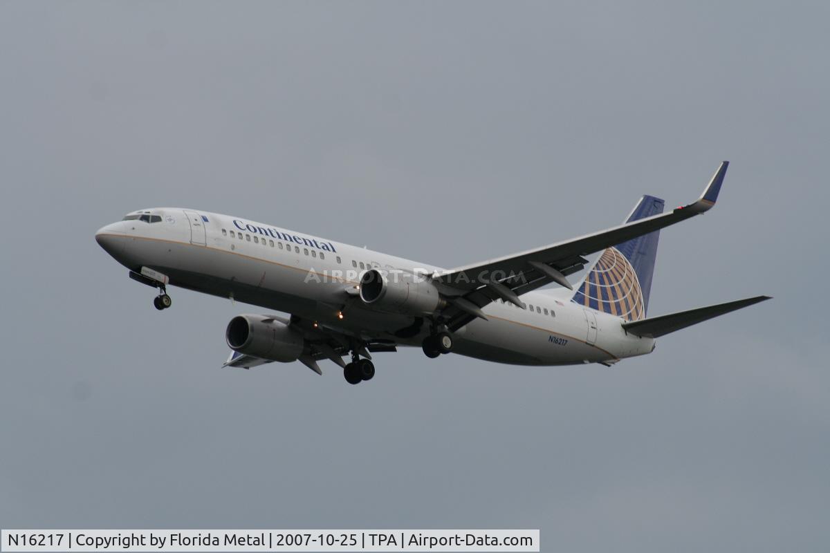 N16217, 1998 Boeing 737-824 C/N 28777, Continental