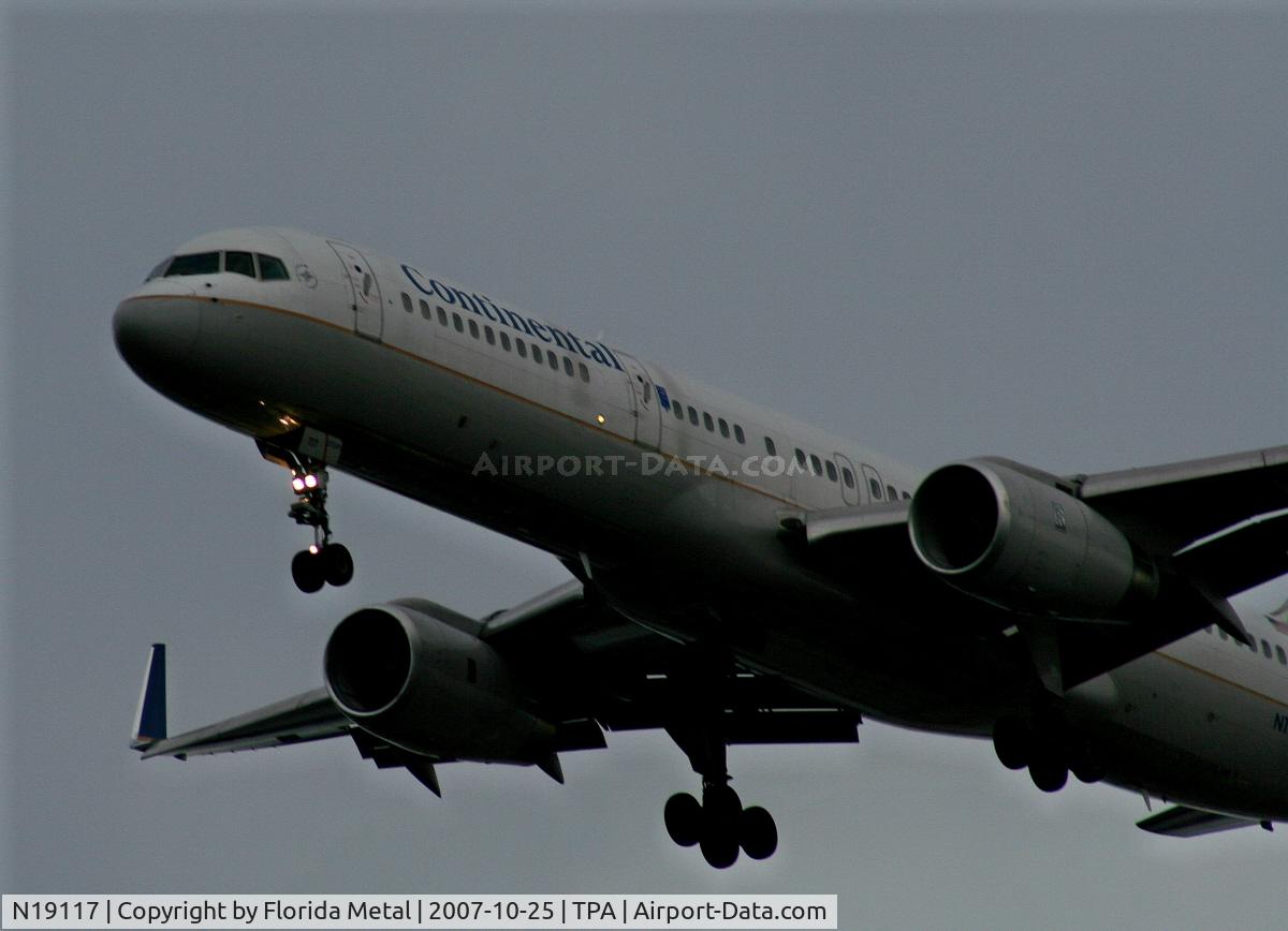 N19117, 1996 Boeing 757-224 C/N 27559, Continental