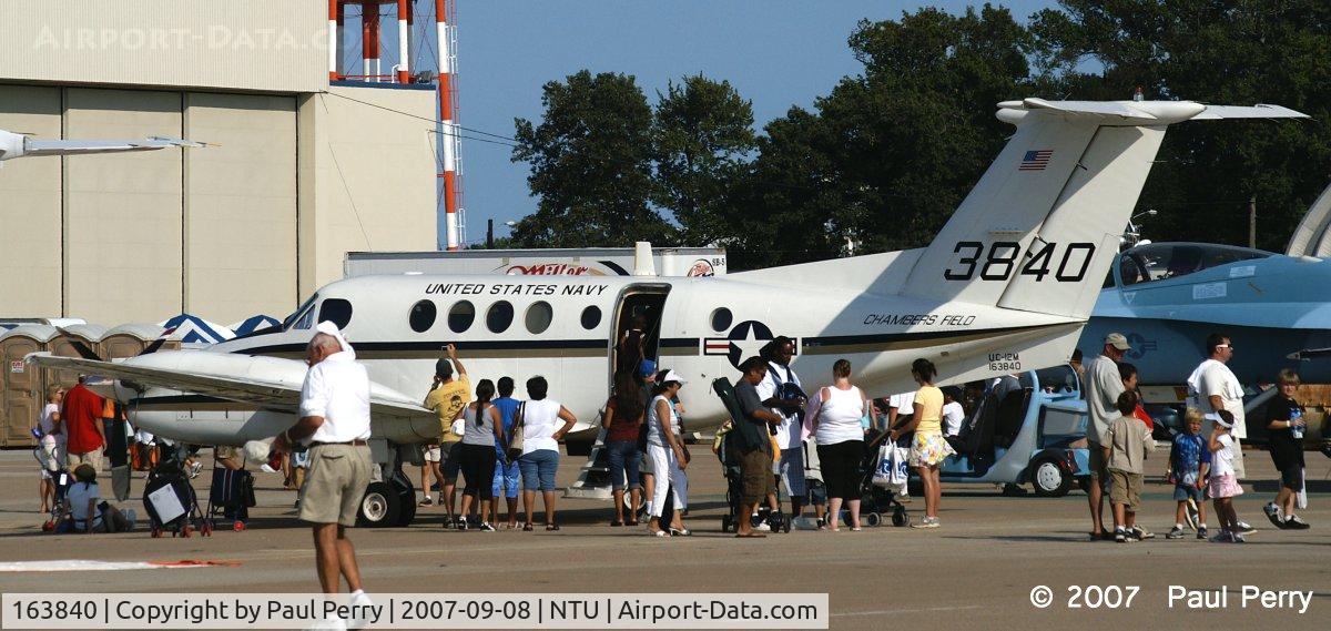163840, 1987 Beech UC-12M Huron C/N BV-5, Lots of folks for a little plane