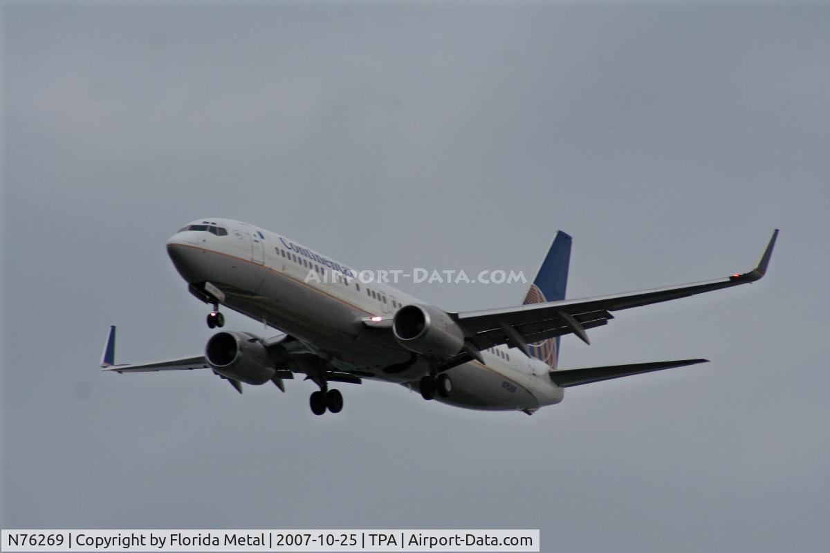 N76269, 2001 Boeing 737-824 C/N 31588, Continental