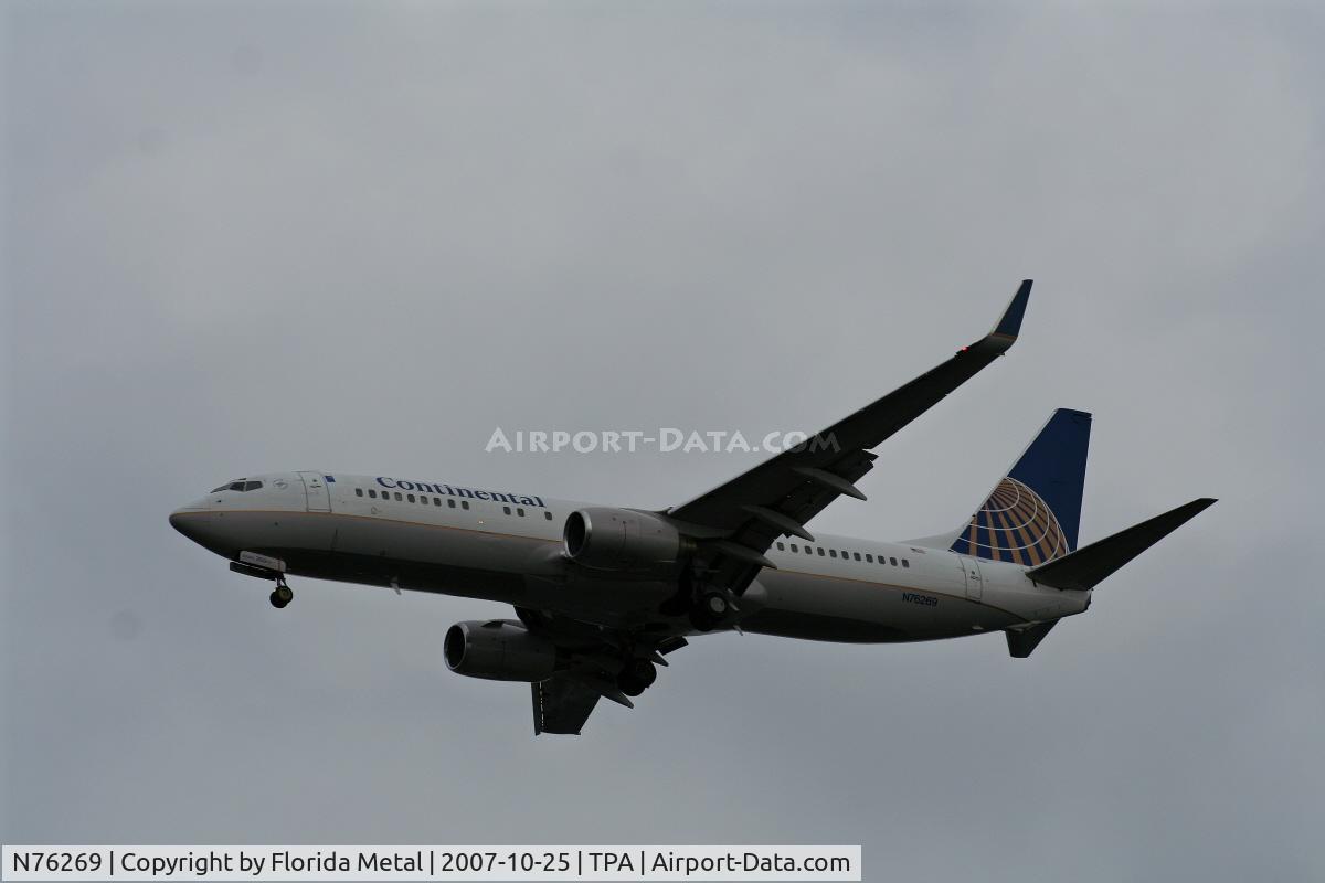 N76269, 2001 Boeing 737-824 C/N 31588, Continental
