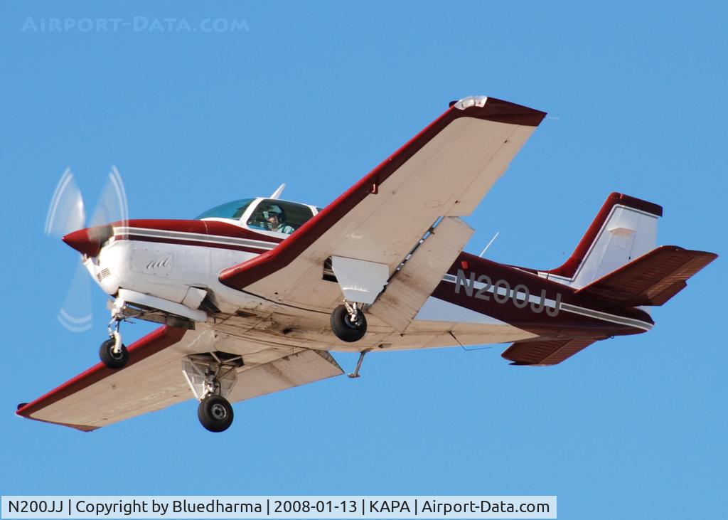 N200JJ, 1966 Beech 35-C33A Debonair C/N CE-112, Approach to 17L