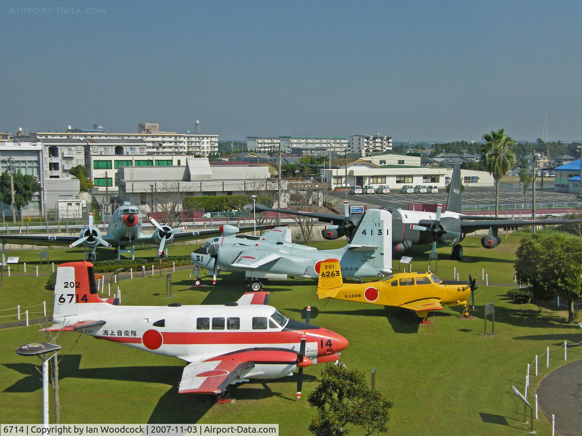 6714, Beech 65 Queen Air C/N LC-220, Beech 65 Queen Air/JMSDF Museum,Kanoya (museum overview of front display area)