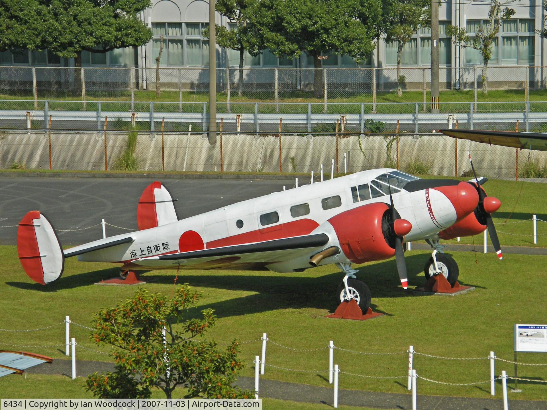 6434, 1944 Beech SNB-4 C/N 7964, Beech SNB-4/JMSDF Museum,Kanoya
