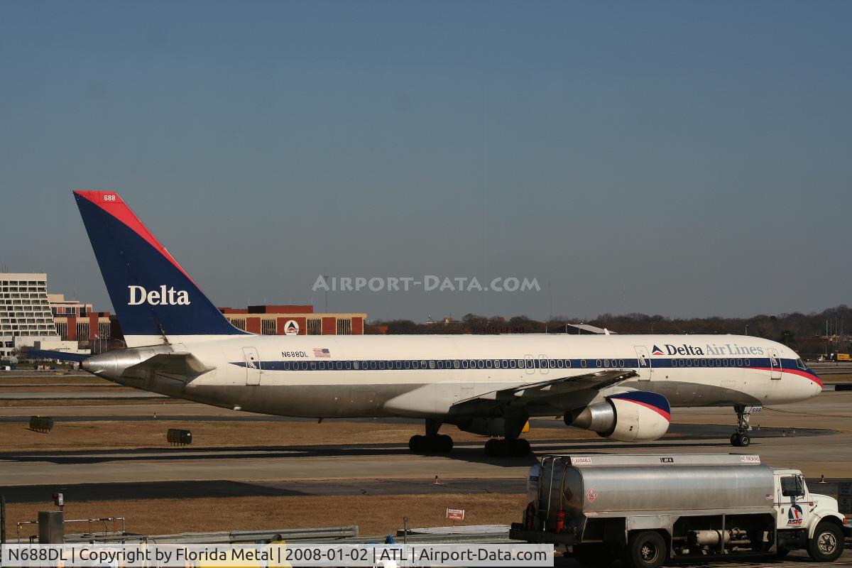 N688DL, 1998 Boeing 757-232 C/N 27587, Delta