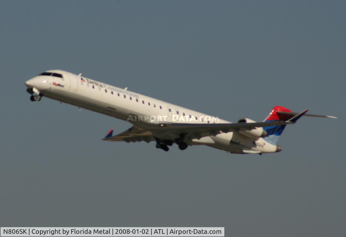 N806SK, 2006 Bombardier CRJ-900ER (CL-600-2D24) C/N 15070, Skywest