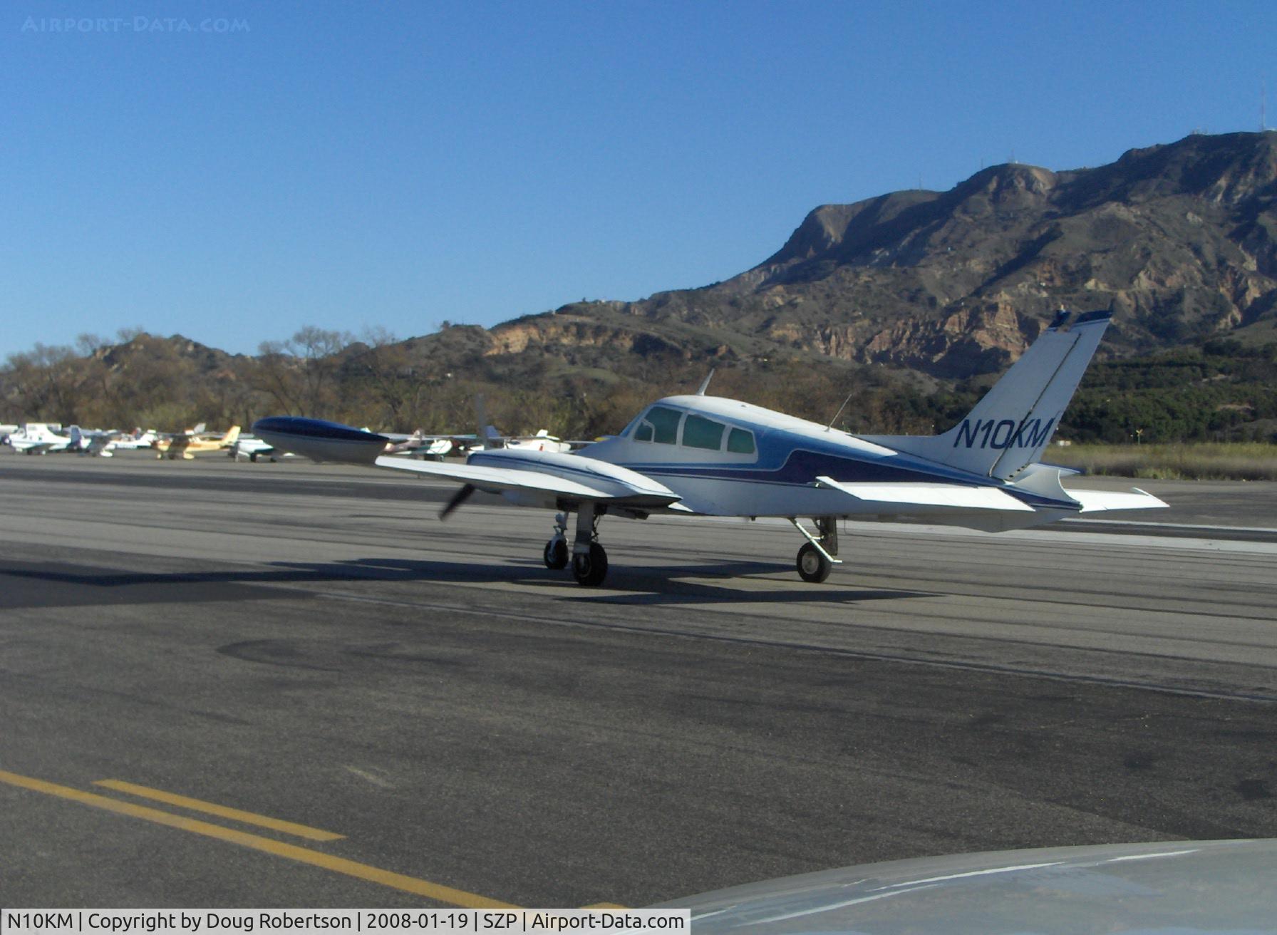N10KM, 1964 Cessna 310I C/N 310I0101, 1964 Cessna 310I, two Continental IO-470-D 260 Hp each, I model introduced baggage compartments at rear of each engine nacelle, taxi from landing Rwy 22