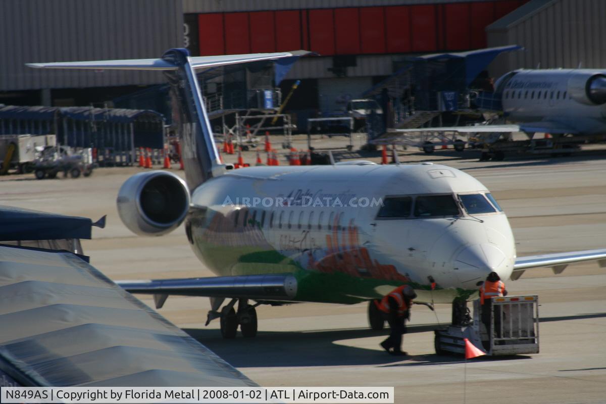 N849AS, 1999 Bombardier CRJ-200ER (CL-600-2B19) C/N 7347, Atlanta skyline jet
