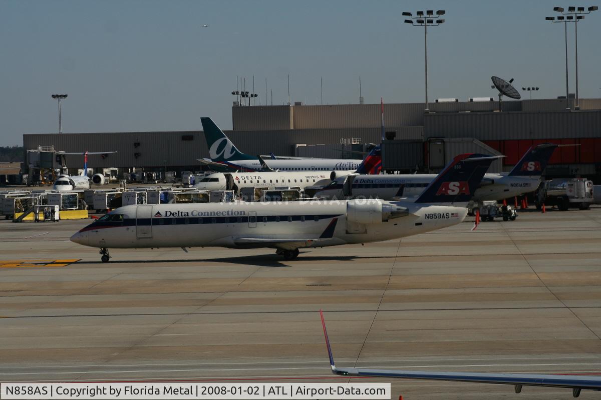 N858AS, 2000 Bombardier CRJ-200ER (CL-600-2B19) C/N 7417, ASA