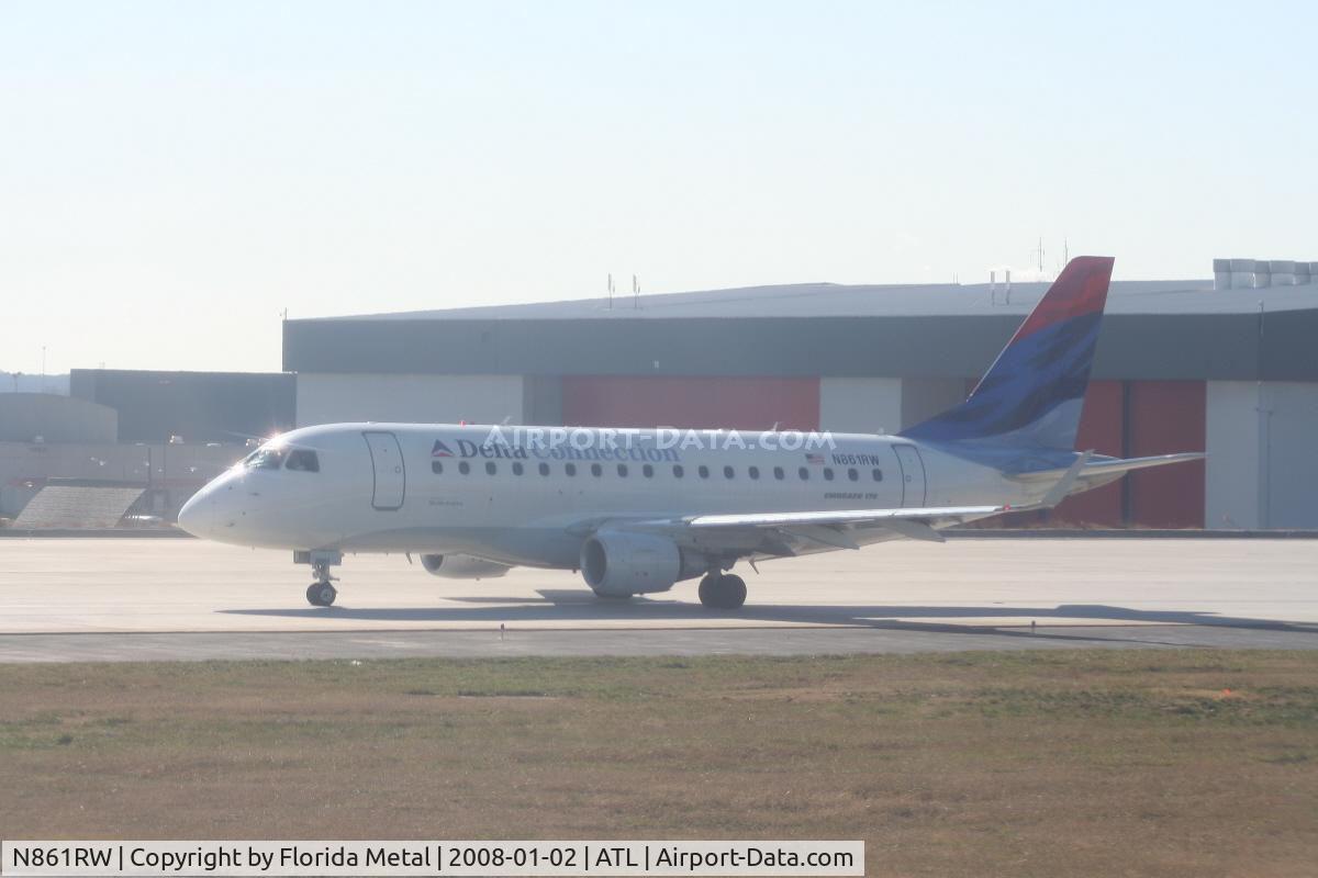 N861RW, 2005 Embraer 170SE (ERJ-170-100SE) C/N 17000094, Delta Connection