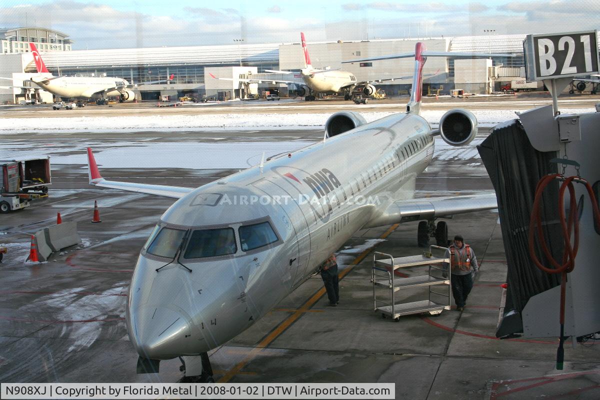N908XJ, 2007 Bombardier CRJ-900ER (CL-600-2D24) C/N 15140, Northwest