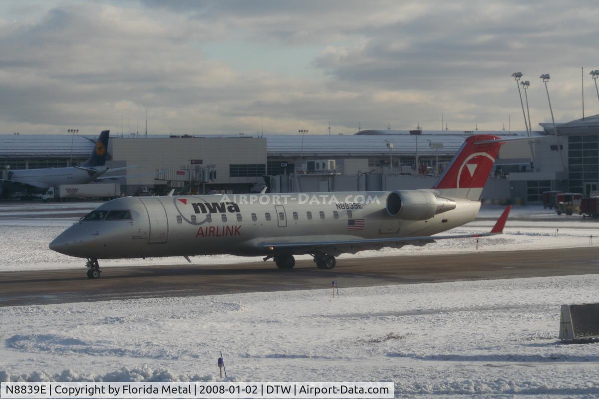 N8839E, 2003 Bombardier CRJ-440 (CL-600-2B19) C/N 7839, Pinnacle