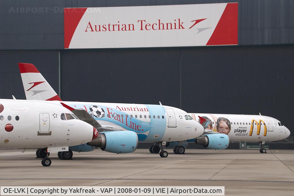 OE-LVK, 1992 Fokker 100 (F-28-0100) C/N 11397, Austrian Arrows Fokker 100 in Euro 2008 special colors