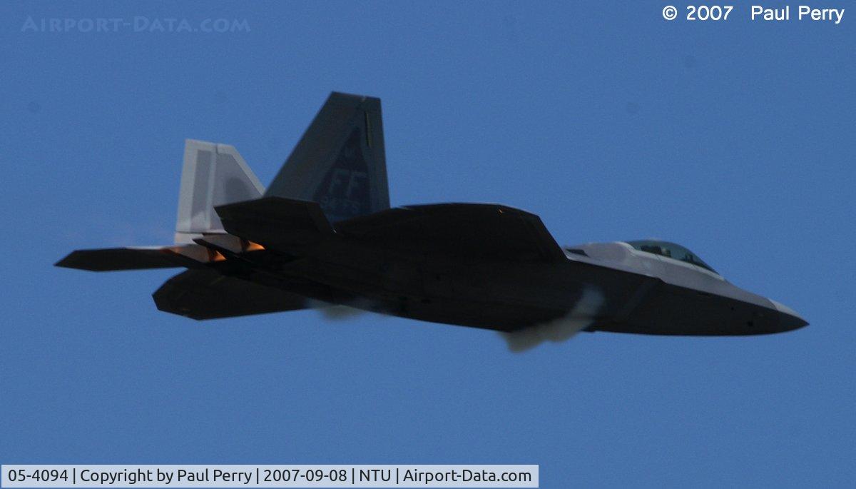 05-4094, 2005 Lockheed Martin F-22A Raptor C/N 4094, The high-speed level pass