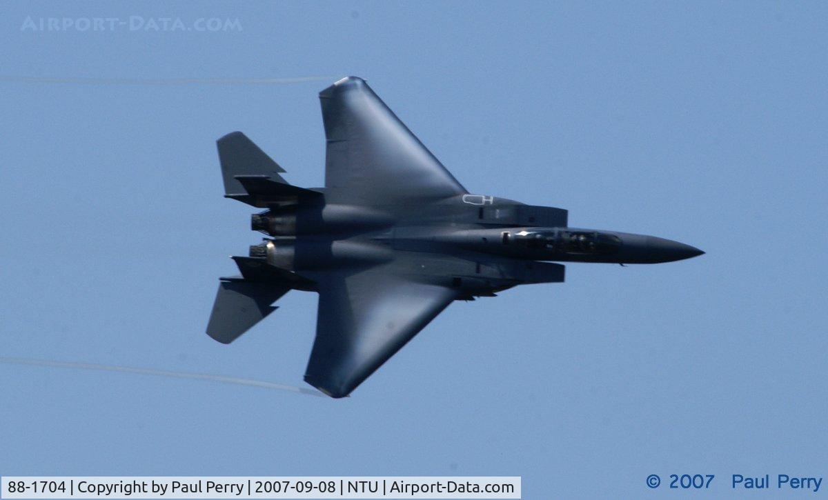 88-1704, 1988 McDonnell Douglas F-15E Strike Eagle C/N 1113/E088, Vapor, baby, vapor.