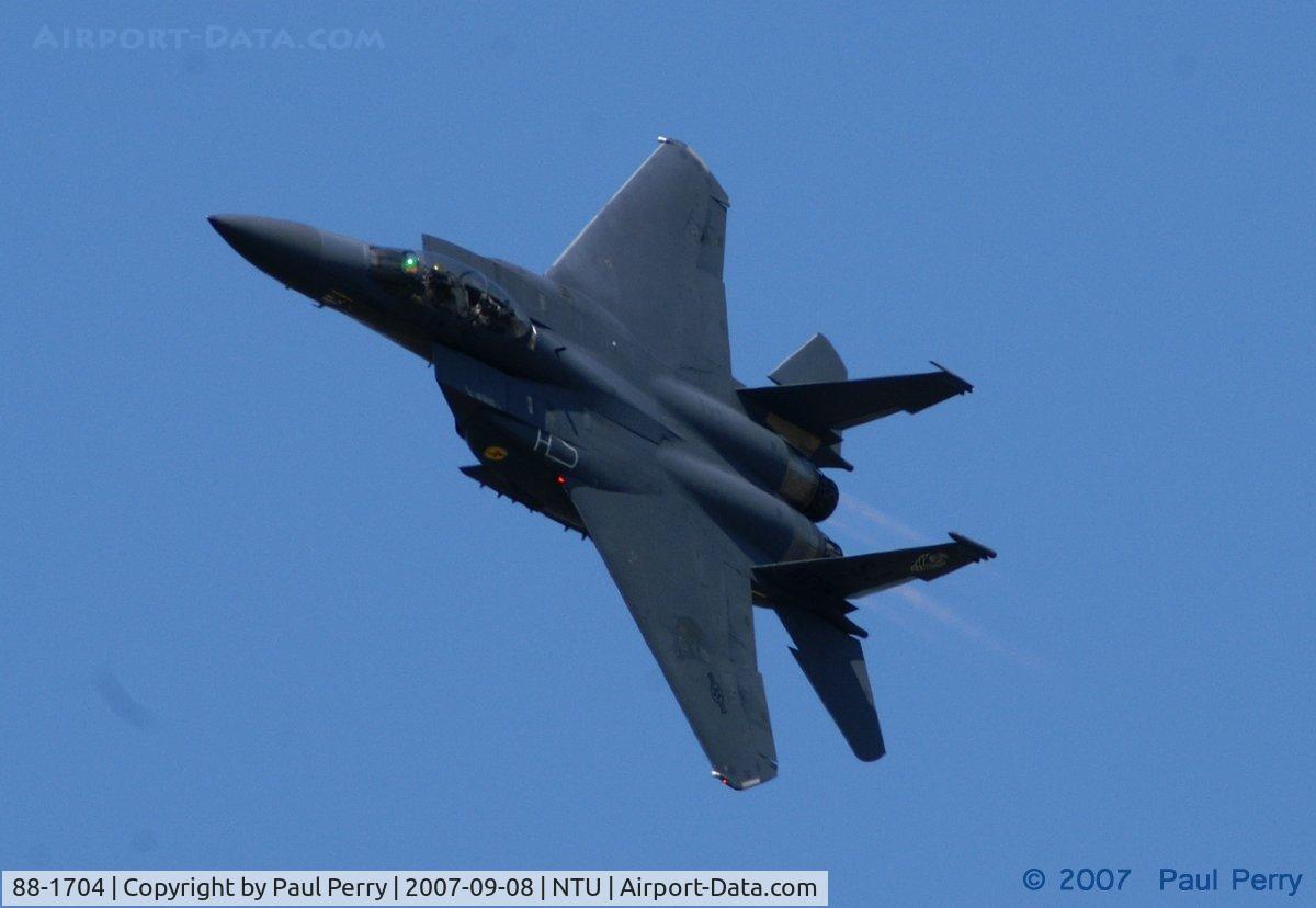 88-1704, 1988 McDonnell Douglas F-15E Strike Eagle C/N 1113/E088, Bringing it back, in full burner