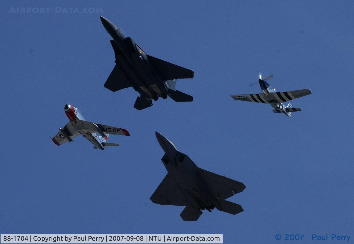 88-1704, 1988 McDonnell Douglas F-15E Strike Eagle C/N 1113/E088, 