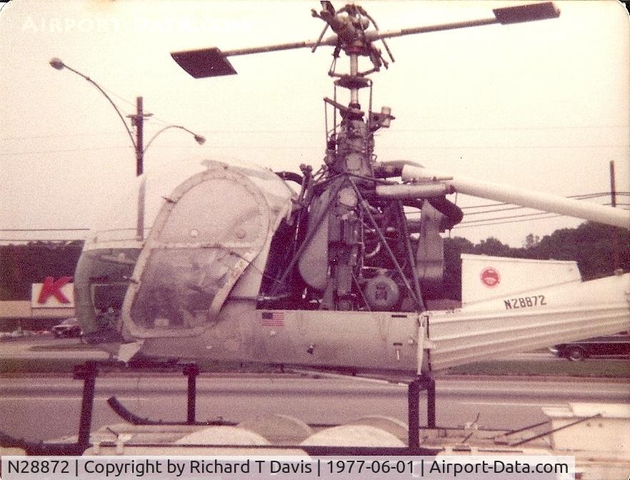 N28872, 1961 Hiller UH-12E C/N 2101, 1961 Hiller UH-12E on a trailer parked at the Riverside Shopping Center in Danvill Va .