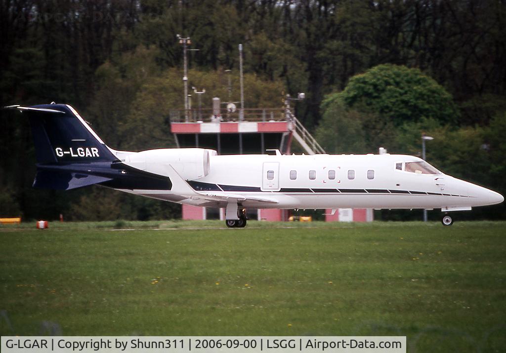 G-LGAR, 2005 Learjet 60 C/N 60-286, Ready to take off rwy 23