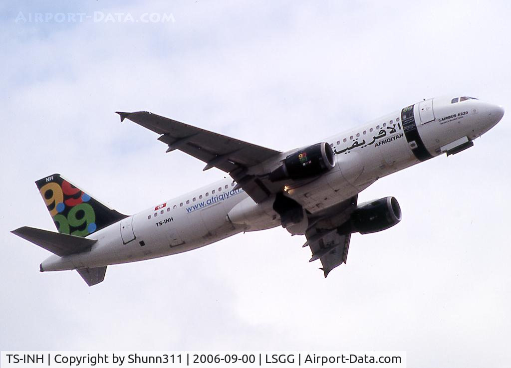 TS-INH, 1991 Airbus A320-211 C/N 157, Taking off rwy 23