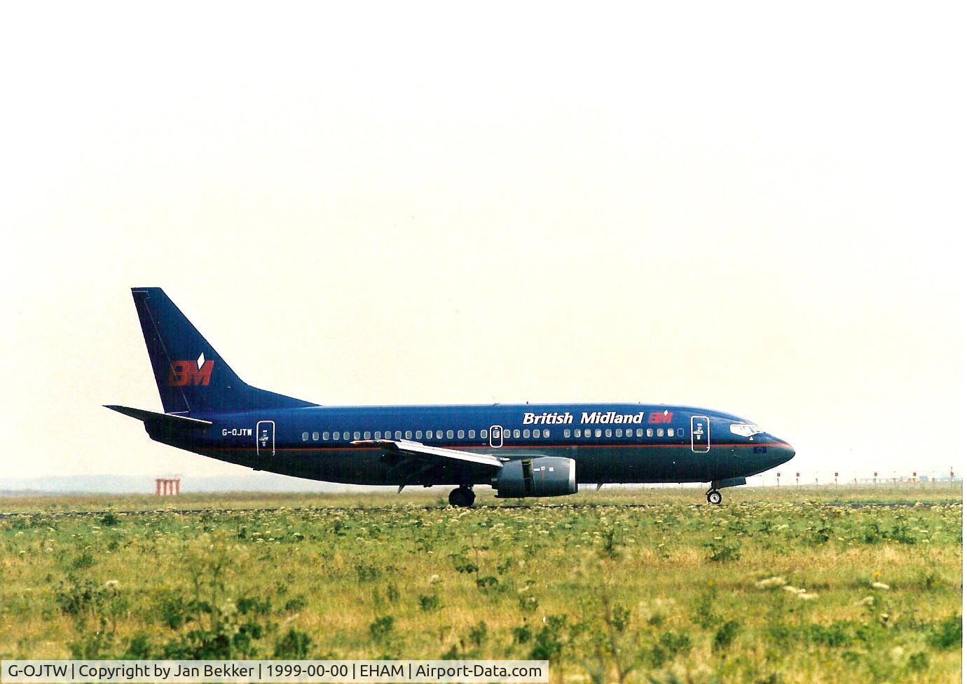 G-OJTW, 1997 Boeing 737-36N C/N 28558, Schiphol