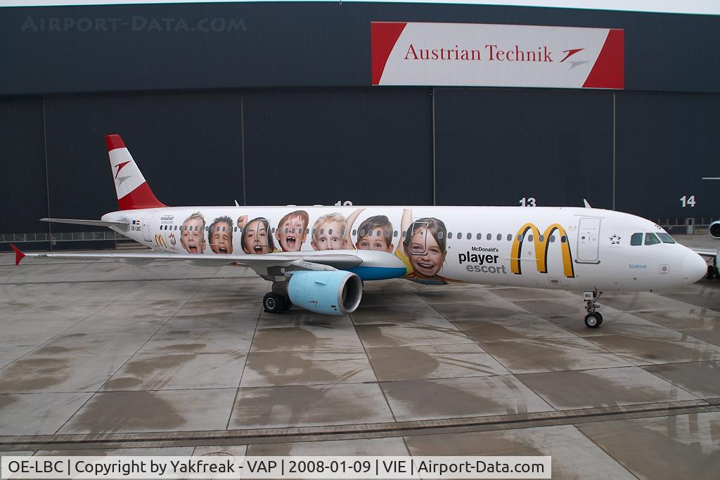 OE-LBC, 1996 Airbus A321-111 C/N 581, Austrian Airlines Airbus 321 in Euro 2008 cs