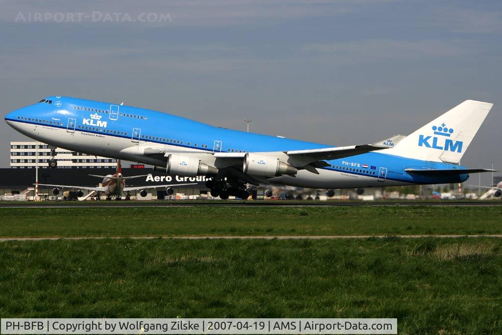 PH-BFB, 1989 Boeing 747-406 C/N 24000, visitor