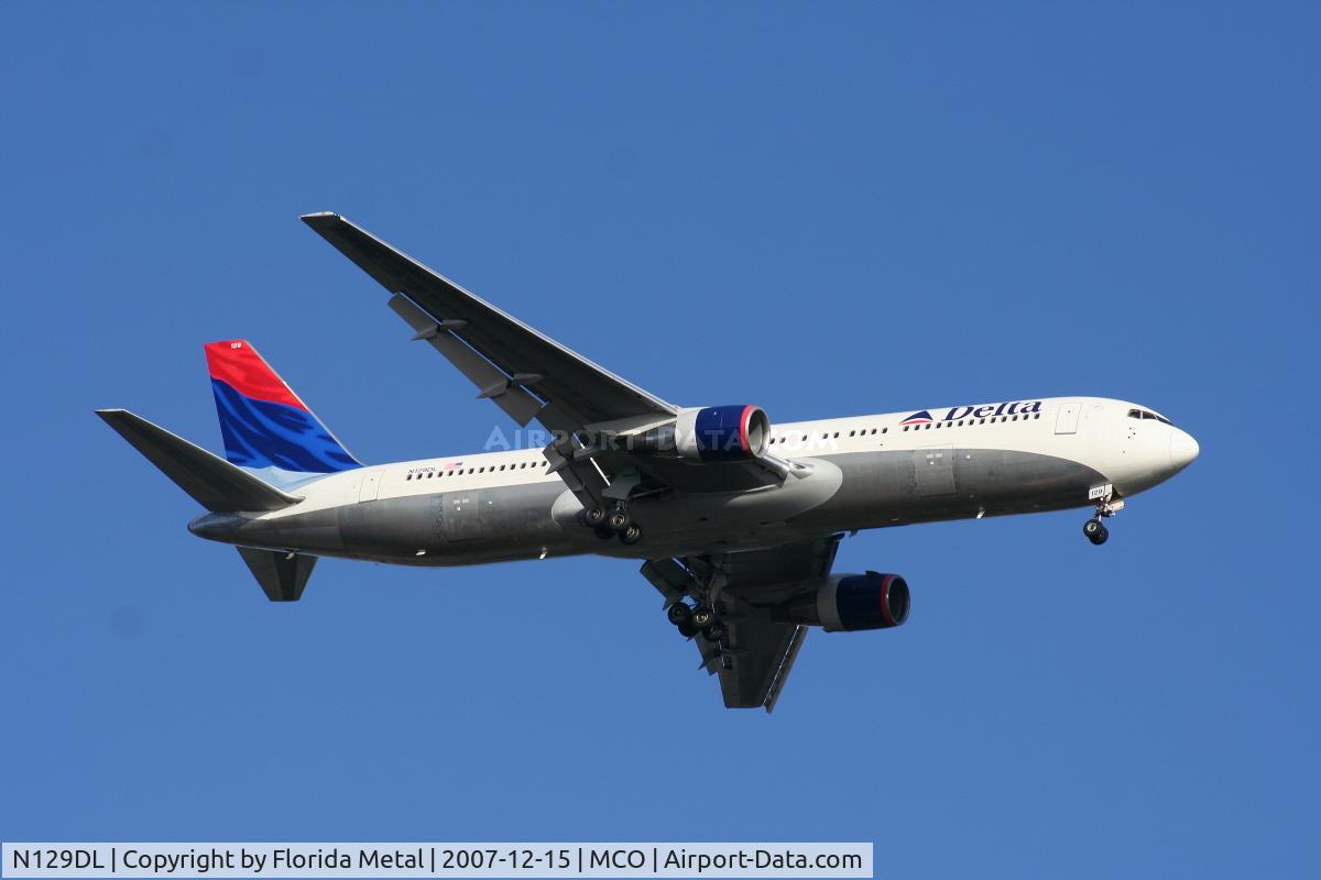 N129DL, 1988 Boeing 767-332 C/N 24079, Delta