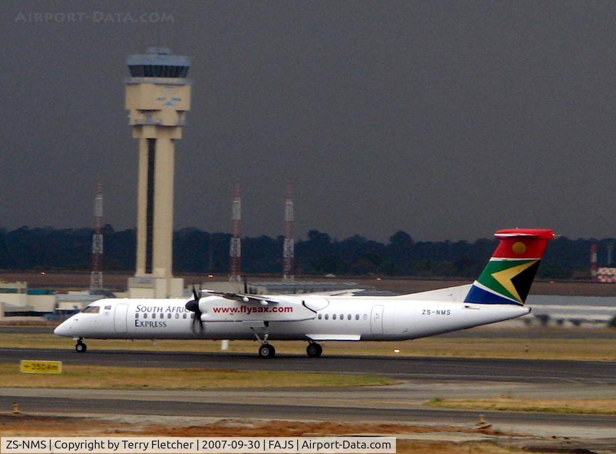 ZS-NMS, 2006 De Havilland Canada DHC-8-402Q Dash 8 C/N 4127, South African Airways Dash 8 lands at Johannesburg against the backdrop of threatening skies